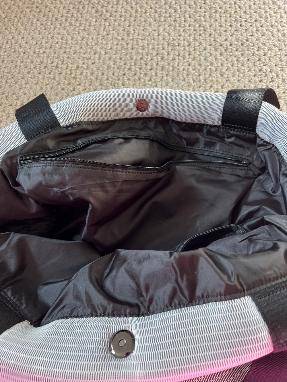 Under Armour Tote with Black Straps - Picture 4 of 6